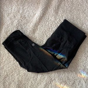 Ebb to flow Lululemon crop (4 or 6)